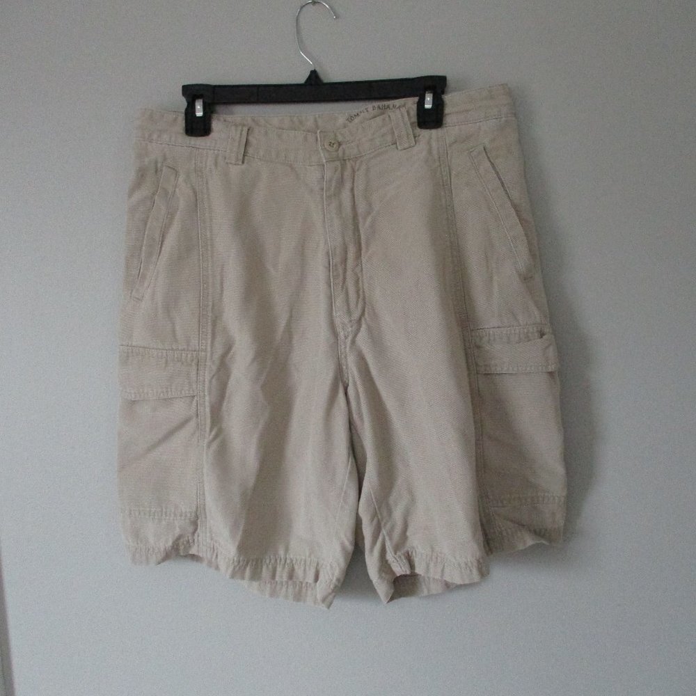 TOMMY BAHAMA RELAX MENS 34 KHAKI FLAT FRONT SHORTS